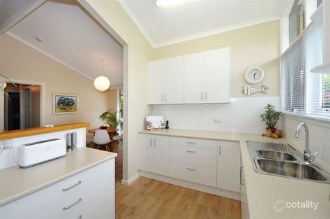 Property photo of 85 Sunnymeade Drive Aberfoyle Park SA 5159