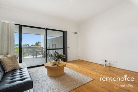 Property photo of 33/1 Glenariff Boulevard Canning Vale WA 6155