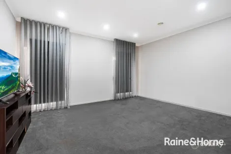 Property photo of 30 Hartleigh Street Clyde VIC 3978