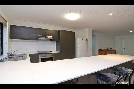Property photo of 16 Flametree Crescent Berrinba QLD 4117