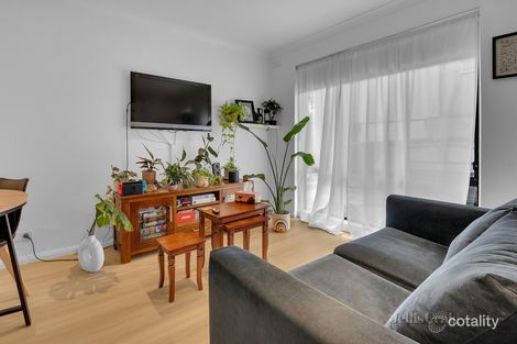Property photo of 2/28 Irvine Crescent Brunswick West VIC 3055
