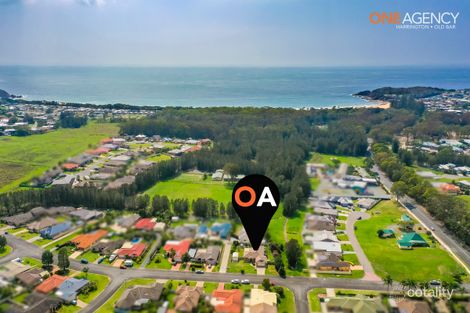 Property photo of 7 James Foster Drive Black Head NSW 2430