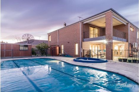 Property photo of 13 Ernest Crescent Narre Warren South VIC 3805