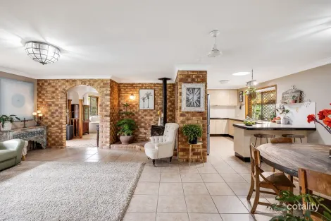 Property photo of 11 Pizzoni Road Glenvale QLD 4350