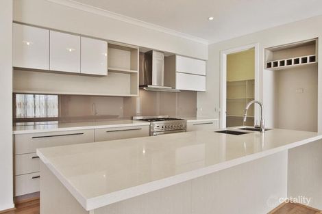 Property photo of 43 Dobbyn Road Croydon VIC 3136