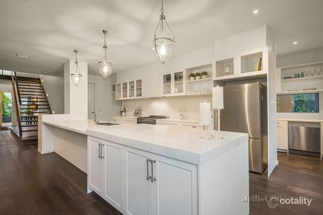 Property photo of 32 Leyland Road Mount Waverley VIC 3149