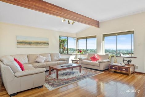 Property photo of 20 Grevillea Crescent Swan View WA 6056