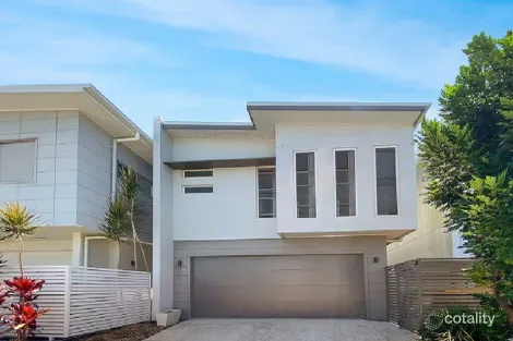 32 Osborne Cct, Maroochydore, QLD 4558