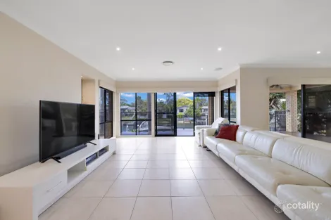 Property photo of 5 Cedar Place Broadbeach Waters QLD 4218