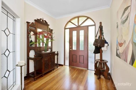 Property photo of 20 Grevillea Crescent Swan View WA 6056