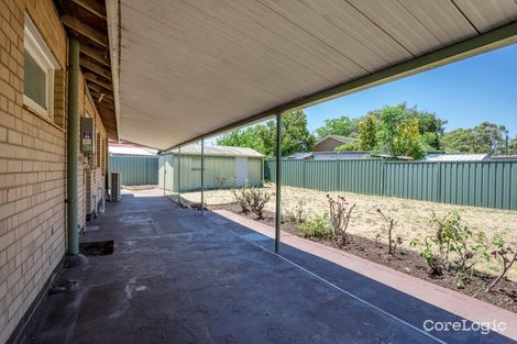 Property photo of 16 Hambledon Crescent Armadale WA 6112