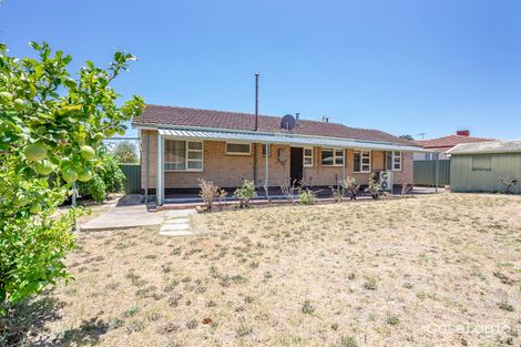 Property photo of 16 Hambledon Crescent Armadale WA 6112
