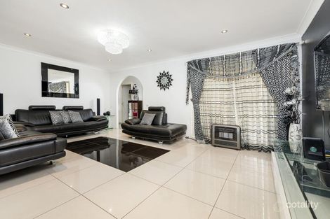 Property photo of 3 Welch Place Minto NSW 2566