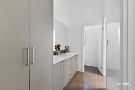 Property photo of 5 Eucalyptus Court Marion Bay SA 5575