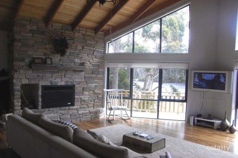 Property photo of 16 Tink Taylor Avenue Sisters Beach TAS 7321