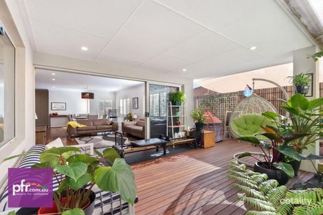 42a Wyndham St, St James, WA 6102