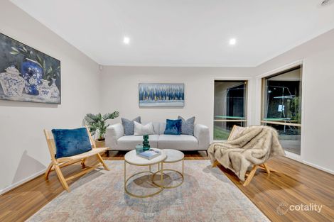 Property photo of 15 Finsbury Crescent Manor Lakes VIC 3024