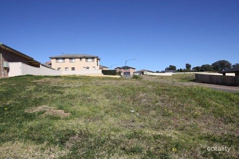 10 Busch Pl, St Helens Park, NSW 2560