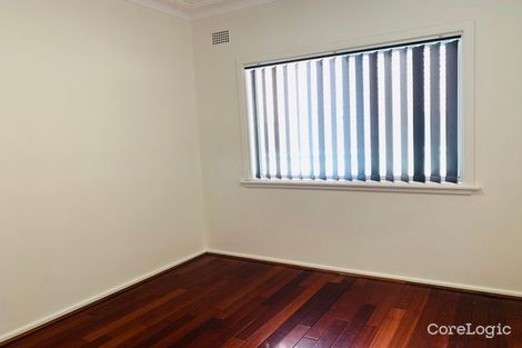 Property photo of 5 Booralla Road Edensor Park NSW 2176