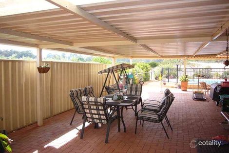 Property photo of 14 Darrowby Place Sawyers Valley WA 6074