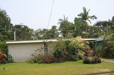 6 Dann St, Mooroobool, QLD 4870