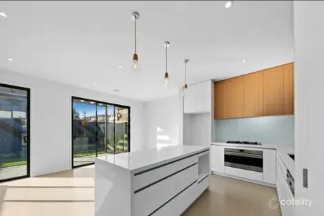 Property photo of 7 Cascade Retreat Doncaster VIC 3108