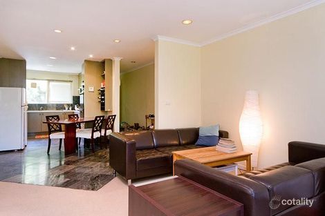 Property photo of 4/10 St Huberts Road Carnegie VIC 3163