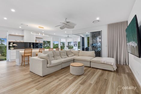 Property photo of 27 Timbertop Mead Burleigh Heads QLD 4220