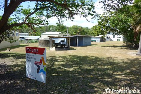 8 Coconut Gr, Ball Bay, QLD 4741