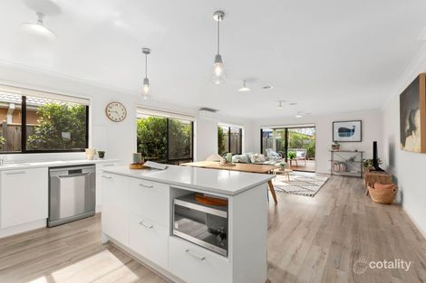 Property photo of 18 Cabane Circuit Mount Duneed VIC 3217