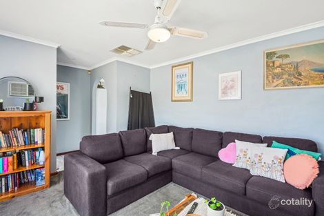 Property photo of 46 Holly Rise Hackham West SA 5163