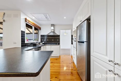 Property photo of 19 Fernbank Crescent Mulgrave VIC 3170