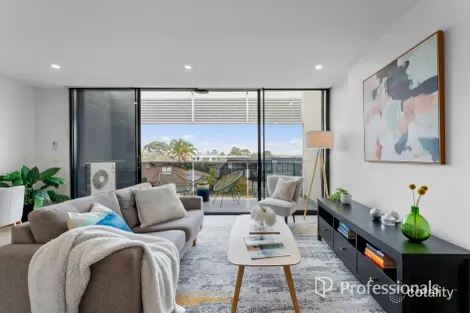 Property photo of 202/193 McKinnon Road McKinnon VIC 3204