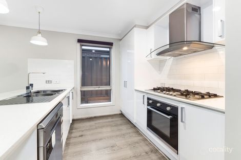 Property photo of 15 Langside Grove Cranbourne East VIC 3977