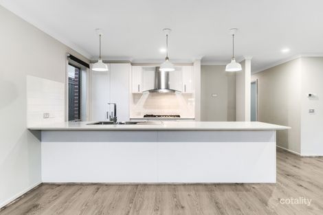 Property photo of 15 Langside Grove Cranbourne East VIC 3977
