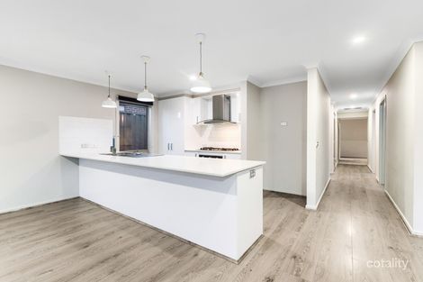 Property photo of 15 Langside Grove Cranbourne East VIC 3977