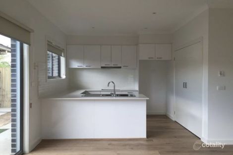 Property photo of 2/34 Nepean Street Broadmeadows VIC 3047