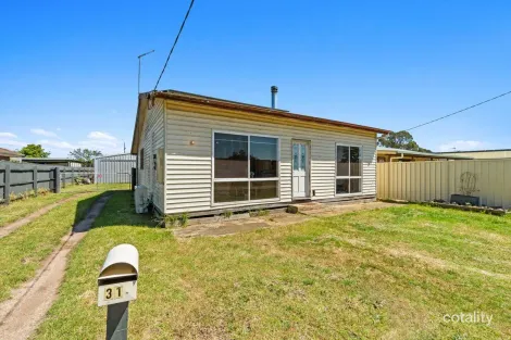 31 Justice Pde, Heyfield, VIC 3858