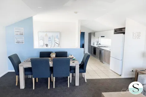 Property photo of 17 Beachside Drive Caves Beach NSW 2281