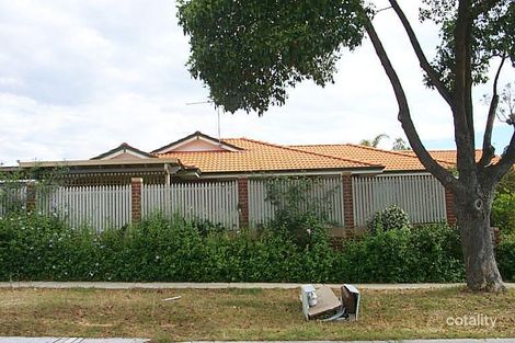 1/18 Scalby St, Scarborough, WA 6019