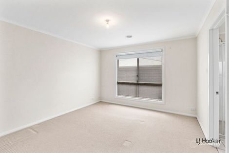 Property photo of 11 Calyute Street Bonner ACT 2914