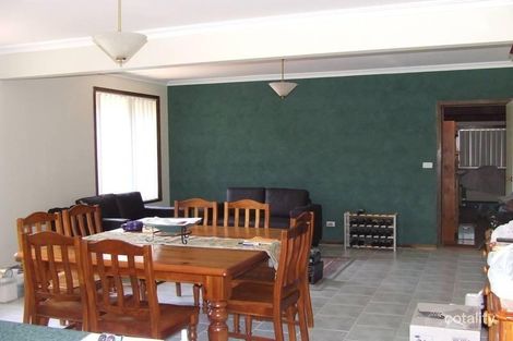 Property photo of 5 Debora Court Sale VIC 3850