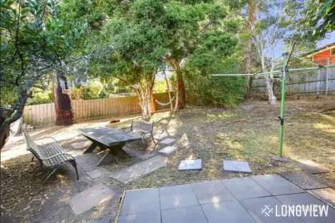 Property photo of 35 Myoora Drive Mooroolbark VIC 3138