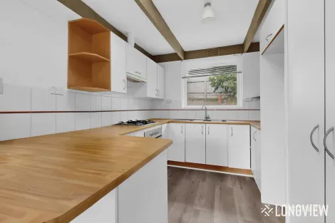 Property photo of 35 Myoora Drive Mooroolbark VIC 3138