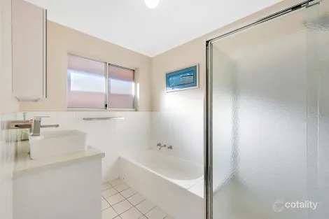 Property photo of 1/10 Wakeling Crescent Parafield Gardens SA 5107