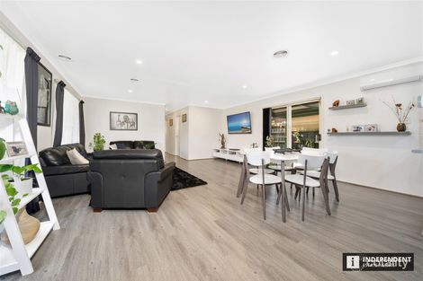 Property photo of 7 Andrea Crescent Cranbourne North VIC 3977