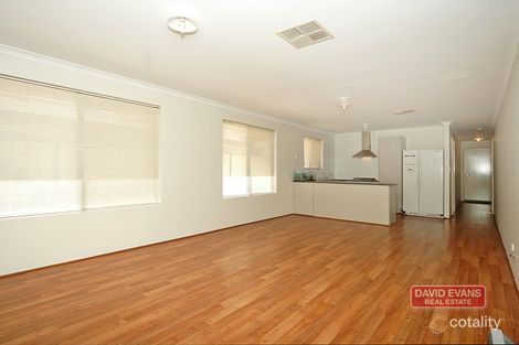 Property photo of 21 Lauderdale Ramble Carramar WA 6031