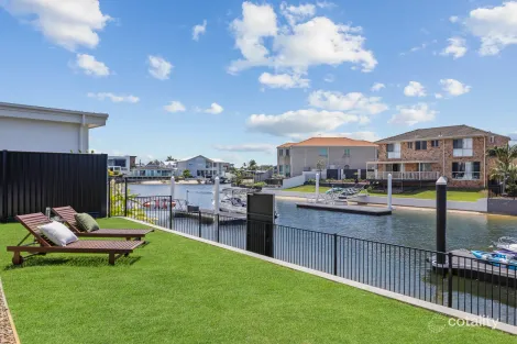 Property photo of 11 Cresta Broadbeach Waters QLD 4218