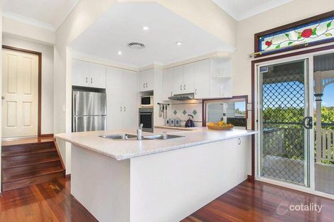 Property photo of 1 Caelum Close Wynnum QLD 4178