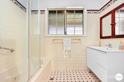 Property photo of 14 Greenway Parade Revesby NSW 2212